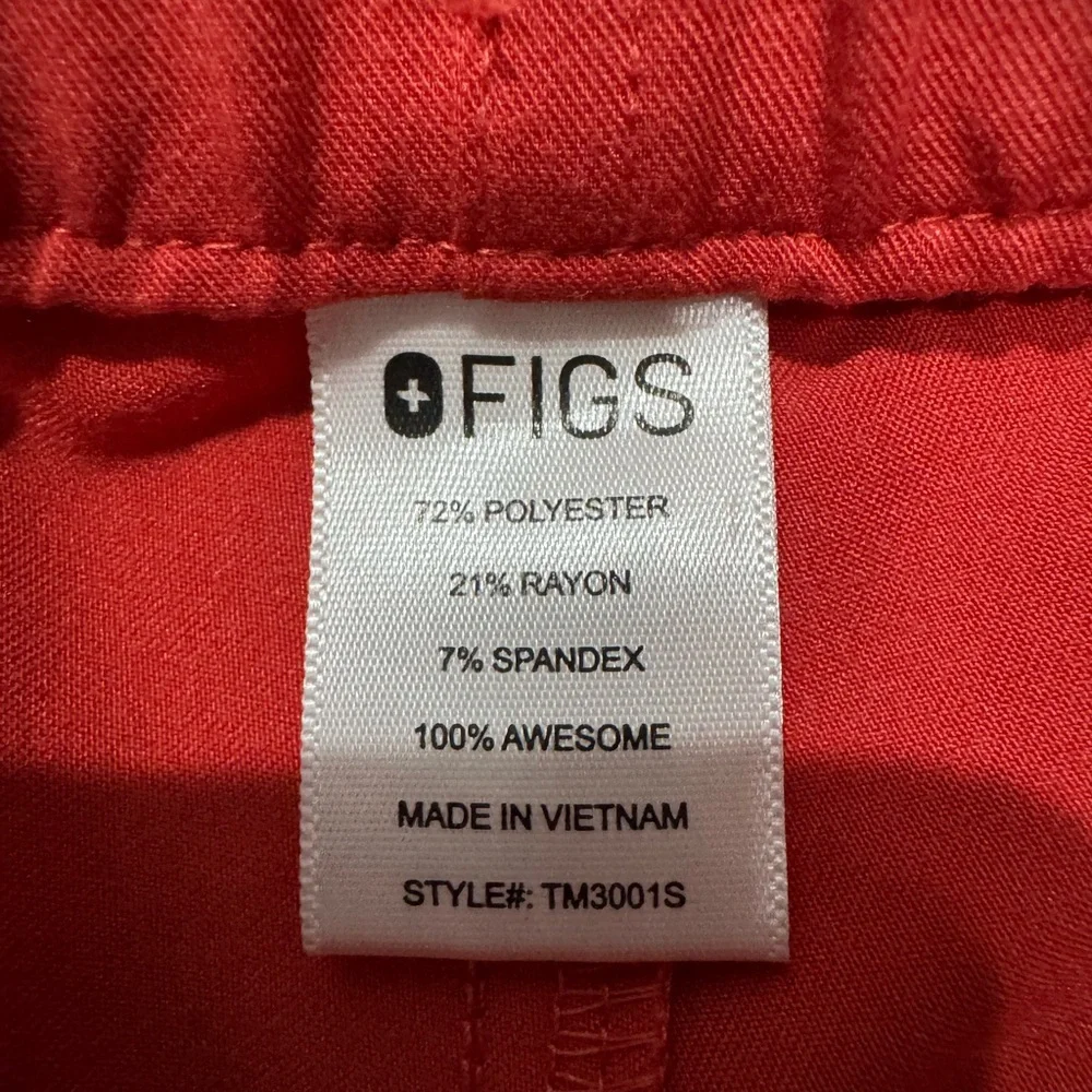 NWOT🌺FIGS Cairo Cargo Scrub Pants in Hibiscus Size Men’s XS Short